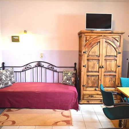 In 2707 Apartament